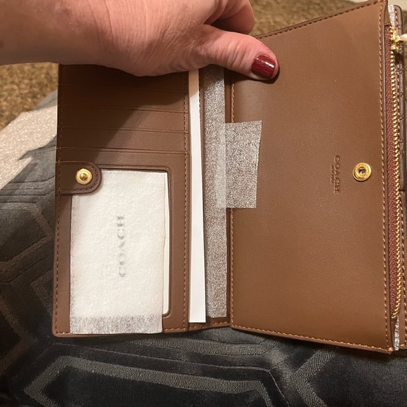 Coach signature zip wallet - Picture 4 of 12